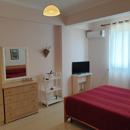 Jozi Kaiser Apartment 3 ดูร์เรส ภายนอก รูปภาพ