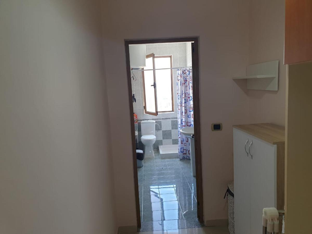 Jozi Kaiser Apartment 3 ดูร์เรส ภายนอก รูปภาพ